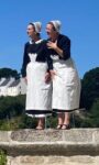 Mimi et Phine 2 sur le perron_recadré_4